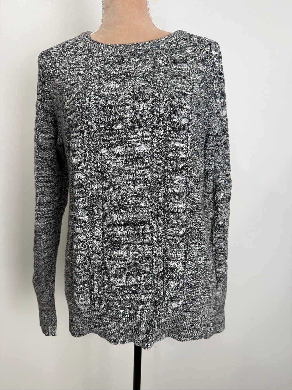 GAP Marled Black and White Cable Crewneck Sweater